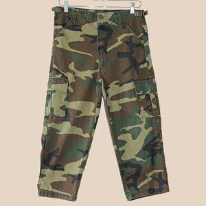 Vintage Military Camo High Waisted Cropped Straight Leg Cargo Pants Size Small